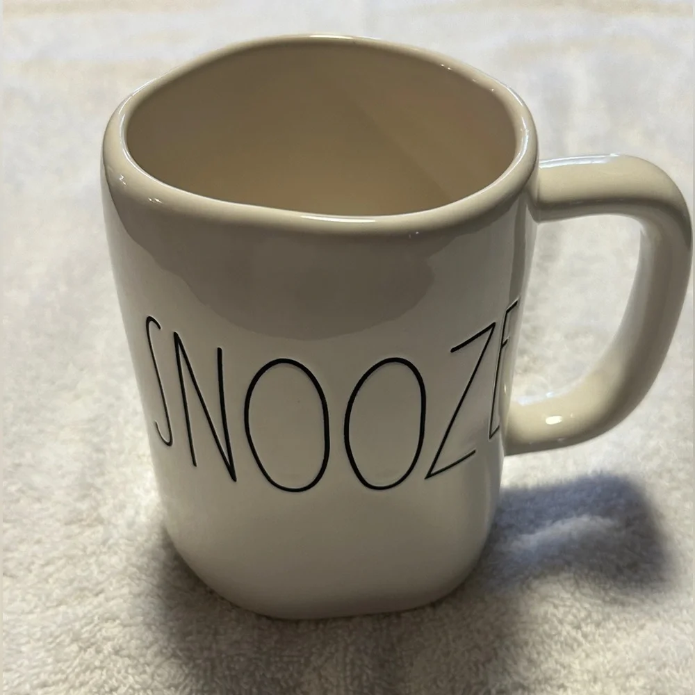 Rae Dunn White “SNOOZE” Mug